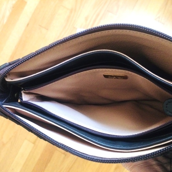 SERA Intrecciato Three Part Woven Mini
Leather Clutch, espresso brown - Picture 6 of 7